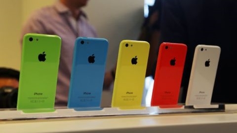 Apple, plastik kasalı iPhone 5c'yi üretimden kaldırmayı planlıyor