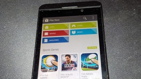 BlackBerry 10.2.1 srm Google Play Store ile birlikte datlabilir