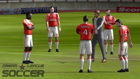 Dream League Soccer iOS oyunu ile hem futbol oynayn hem menajer olun