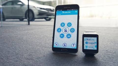 Android akıllı saatlerle arabanızı yönetmek mümkün hale geliyor