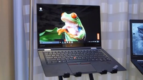 OLED ekranlı tablet-dizüstü melezi Lenovo ThinkPad X1 Yoga tanıtıldı