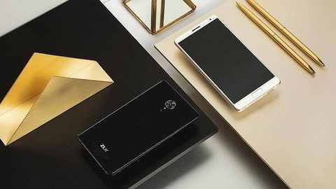 Lenovo'nun yeni üst düzey telefonu ZUK Edge resmen tanıtıldı