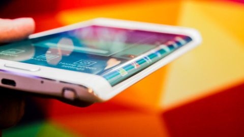 Samsung, Note 5 Edge'nin dışında üçüncü bir Edge telefonu hazırlıyor