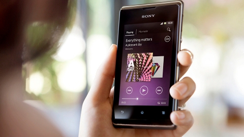 Sony Xperia  E Türkiye'de satışa sunuldu